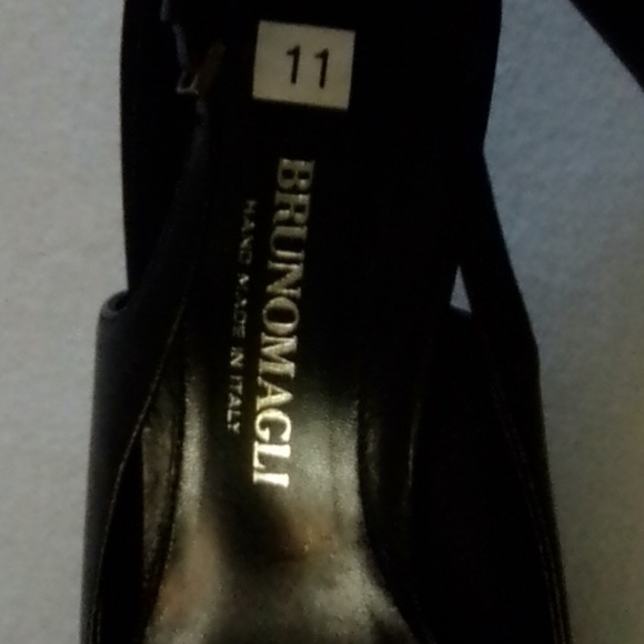 Wrong size for my girlfriend - Picture 2 of 8